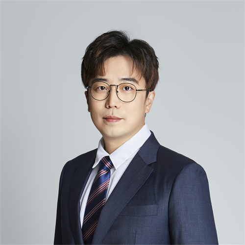 公司副教授Hanol Lee发表最新研究成果 探讨教育质量与收入和增长的关系